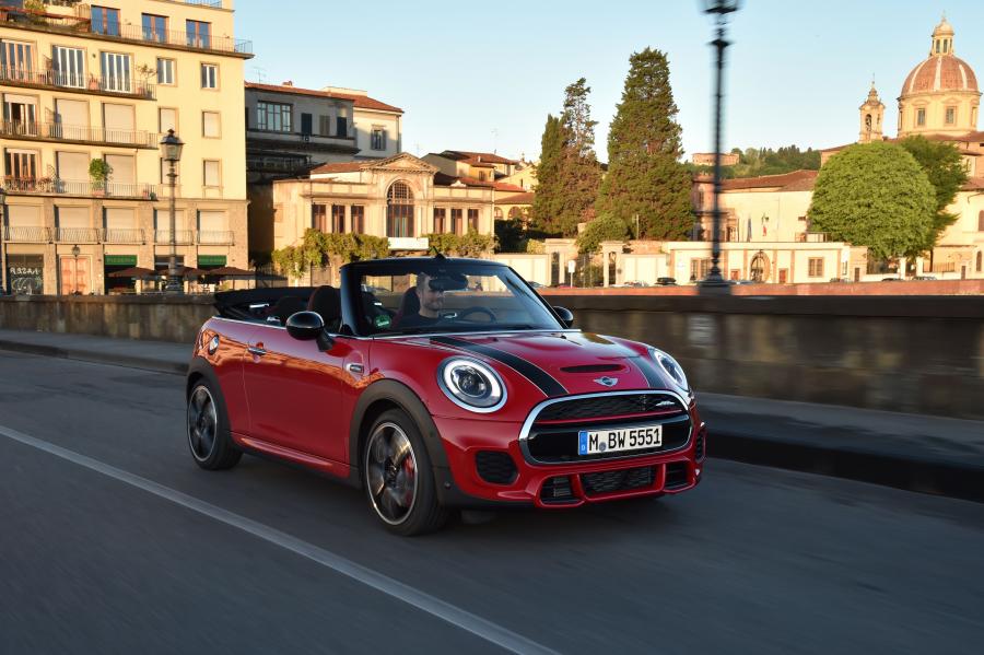  Mini Cooper S JCW Cabrio 2016 года  (фото 28 из 104)